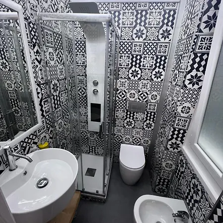 Ferienwohnung Le Cinque Vele Water Front Luxury House Genova Exterior foto
