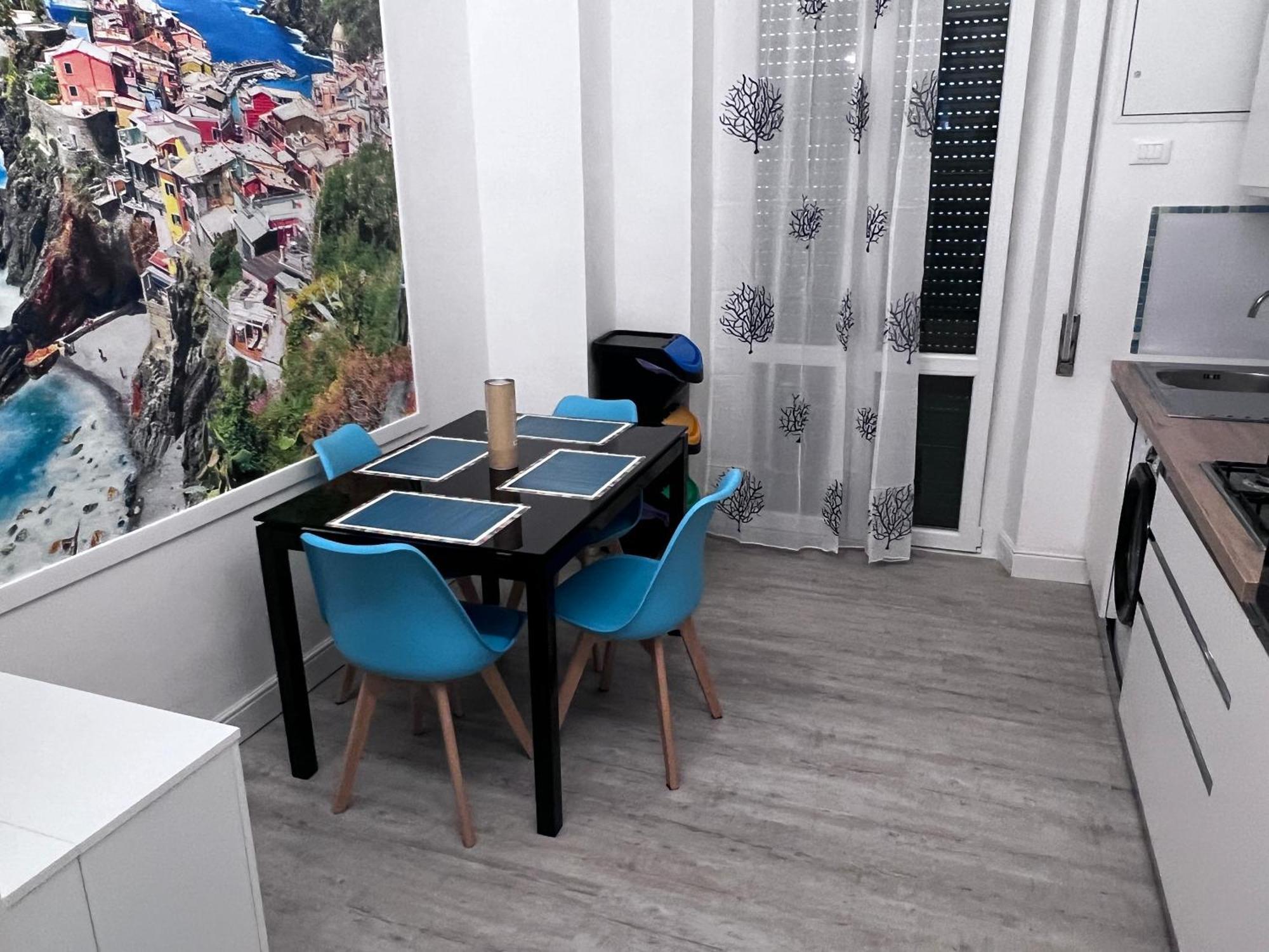 Le Cinque Vele Water Front Luxury House Genoa