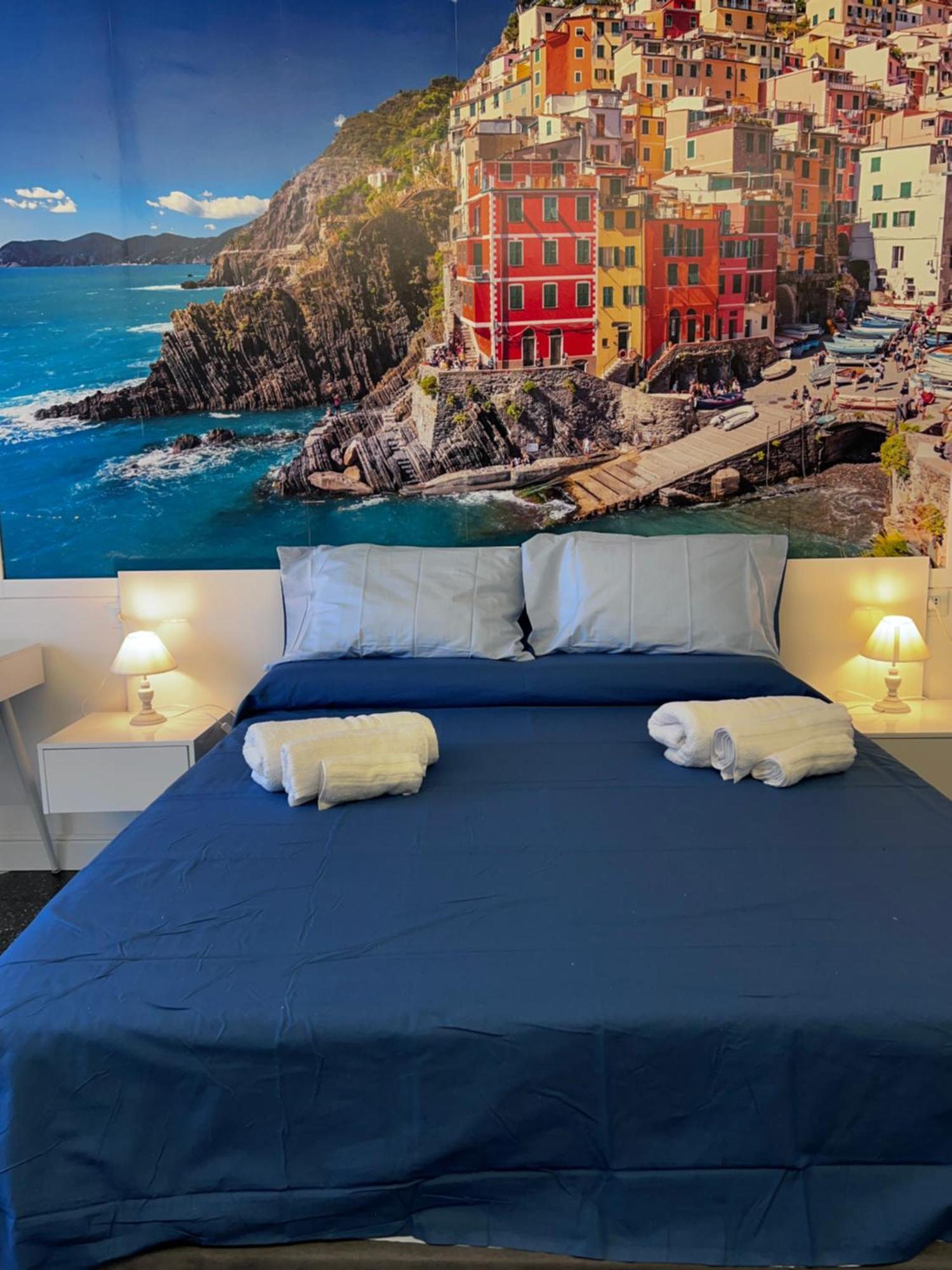 Le Cinque Vele Water Front Luxury House Apartment Genoa